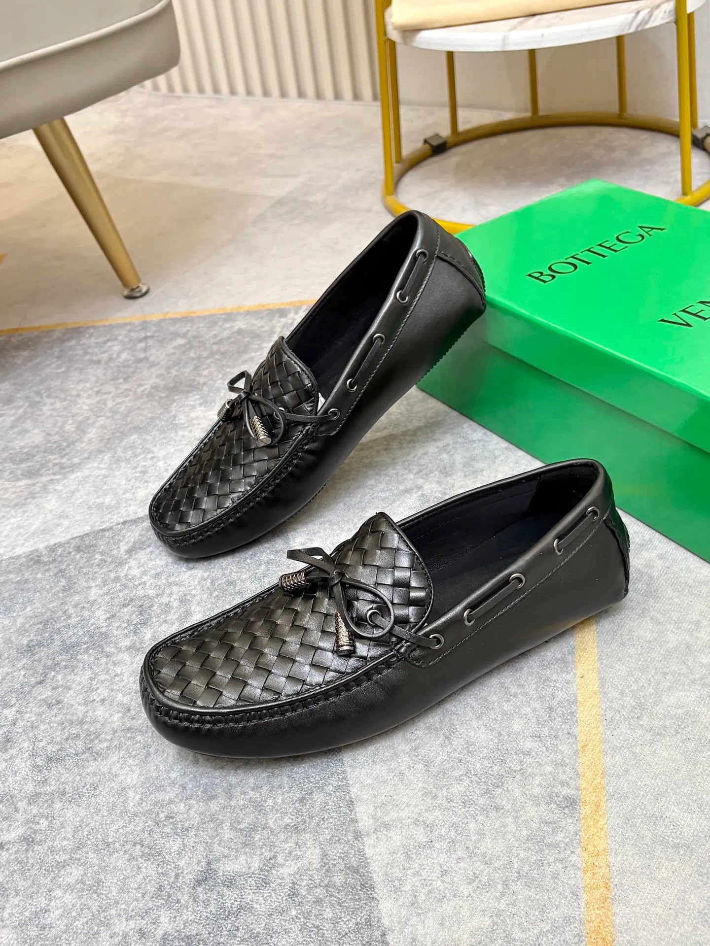 P420💰 (Niu Li + Niu Pad) [BV] The latest hot style‼ ️Casual men's shoes, uppers imported first-layer cowhide ➕Full imported cowhide lining✔️Exquisite workmanship, excellent foot feel, special rubber soles✔️, cool and fashionable, the latest fashion, fashionable outsole, hurry up.  Code number: 38-44 (can be customized to 37.45, non-refundable)